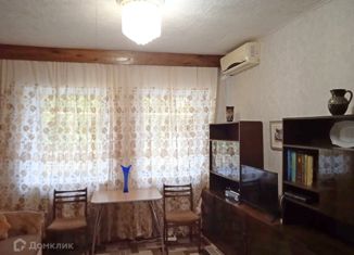 Продам 3-ком. квартиру, 81.7 м2, станица Запорожская, улица Ленина, 2А