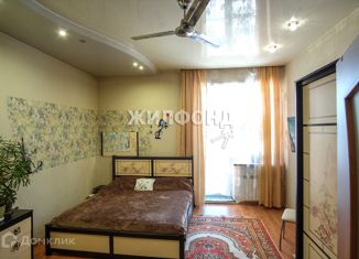 Продаю 2-комнатную квартиру, 57.2 м2, Новосибирск, улица Восход, 26, метро Октябрьская