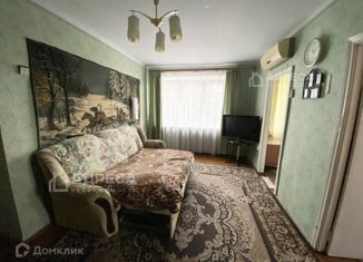 Продается 4-ком. квартира, 62 м2, Азов, улица Мира, 33
