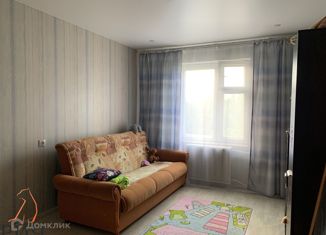 3-ком. квартира на продажу, 74 м2, посёлок городского типа Ульяновка, улица Победы, 40