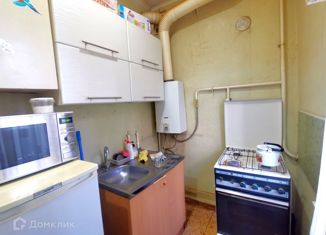 Продажа 2-ком. квартиры, 44 м2, Ставрополь, улица Добролюбова, 4, микрорайон №3