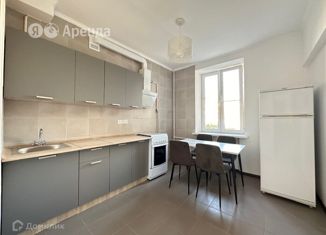 Сдается в аренду 4-ком. квартира, 93 м2, Москва, Васильевская улица, 4