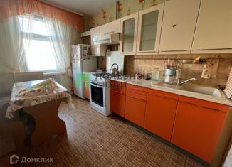 Продается 3-ком. квартира, 61 м2, Ижевск, Клубная улица, 54, жилой район Строитель