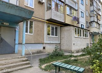 Продаю 4-комнатную квартиру, 74 м2, Волжский, улица Клавы Нечаевой, 14