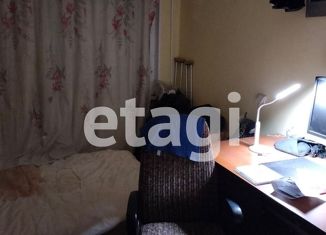 Продается 4-комнатная квартира, 48.8 м2, Санкт-Петербург, улица Примакова, 6, улица Примакова