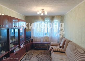 Продажа 3-комнатной квартиры, 57.5 м2, Карасук, Рабочая улица, 2