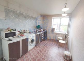 Продам 4-комнатную квартиру, 77 м2, Батайск, улица Кирова, 15