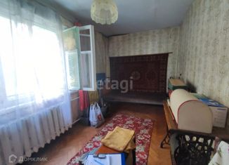 Продаю 2-ком. квартиру, 45.5 м2, Майкоп, улица Ленина, 8