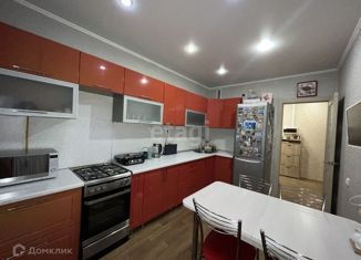 Продажа 2-ком. квартиры, 55 м2, село Осиново, улица Гайсина, 7