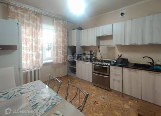 Продажа 2-комнатной квартиры, 60.5 м2, Надым, Ямальская улица, 11