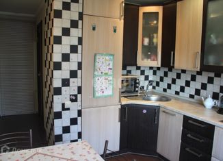 Продам 2-ком. квартиру, 54 м2, Москва, улица Миклухо-Маклая, 53к1, улица Миклухо-Маклая