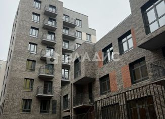 Продам 3-ком. квартиру, 82.8 м2, Санкт-Петербург, 15-я линия Васильевского острова, 84, муниципальный округ Васильевский