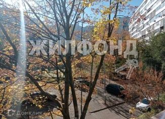 Продам 2-ком. квартиру, 51 м2, Москва, улица Исаковского, 2к1, метро Мякинино