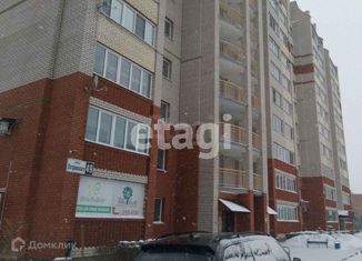 Продажа 2-комнатной квартиры, 70.8 м2, Барнаул, улица Островского, 49
