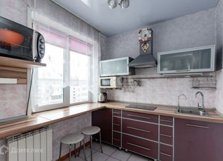 Продается 3-комнатная квартира, 62.2 м2, Барнаул, Центральный район, улица Чкалова, 34