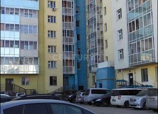 Продам 3-комнатную квартиру, 82 м2, Якутск, улица Пирогова, 6/1, Строительный округ