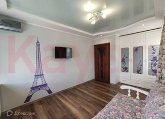 Продаю трехкомнатную квартиру, 60 м2, Краснодар, улица 2-я Пятилетка, 8, улица 2-я Пятилетка