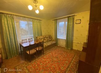 Сдача в аренду 1-ком. квартиры, 32 м2, Ломоносов, улица Победы, 9