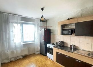 Трехкомнатная квартира на продажу, 87 м2, Москва, Синявинская улица, 11к3, Синявинская улица
