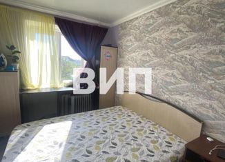 Продается 3-ком. квартира, 59 м2, Гулькевичи, улица Короткова, 6