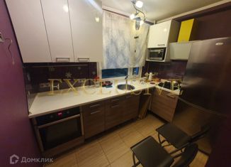 Продаю 5-комнатную квартиру, 58.9 м2, Санкт-Петербург, проспект Маршала Жукова, 62к2, муниципальный округ Ульянка