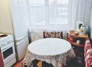 Продаю 2-ком. квартиру, 42.4 м2, Шелехов, микрорайон Привокзальный, 8