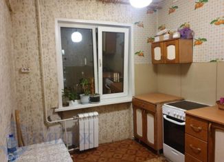 Сдам 2-ком. квартиру, 45 м2, Красноярск, улица Мичурина, 1, Ленинский район