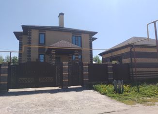 Продам дом, 240 м2, село Безводное, улица Гагарина, 15