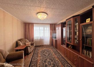 Продам трехкомнатную квартиру, 65 м2, Сокол, Советская улица, 84