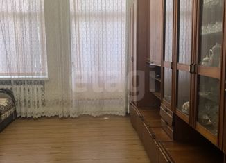 Сдача в аренду 2-ком. квартиры, 60 м2, Северная Осетия, улица Чкалова, 45