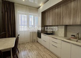 Продам однокомнатную квартиру, 37 м2, Октябрьский, улица Космонавтов, 32/2с2