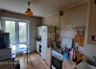 Продам 3-ком. квартиру, 61 м2, Москва, Витебская улица, 10к1, Витебская улица