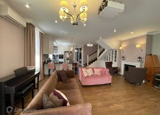 Продается таунхаус, 280 м2, деревня Дубцы