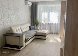 Продается 2-ком. квартира, 47 м2, Самара, улица Металлистов, 8, метро Кировская