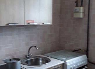 Продам 1-комнатную квартиру, 27.9 м2, посёлок городского типа Милославское, Центральная улица, 5