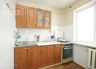 Продажа двухкомнатной квартиры, 45 м2, Омск, микрорайон Загородный, 6, Центральный округ