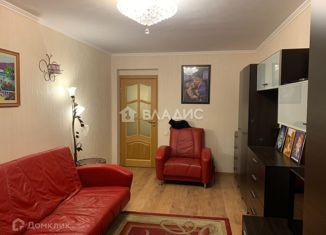 Продам 2-ком. квартиру, 52 м2, поселок Бугры, Шоссейная улица, 10