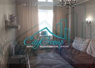 Продается трехкомнатная квартира, 61 м2, Новотроицк, Зелёная улица, 43