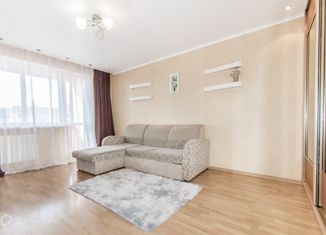 Продам 2-ком. квартиру, 48 м2, Екатеринбург, улица Черепанова, 6, метро Уральская