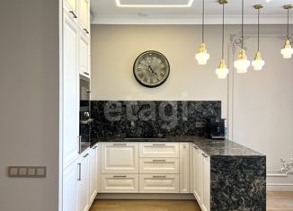 Продается 4-комнатная квартира, 109 м2, Москва, улица Народного Ополчения, 15к3, метро Народное Ополчение