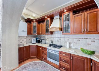 Продам дом, 240 м2, село Макаровка, Ленинградская улица, 32