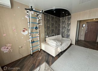 Продается 1-комнатная квартира, 47.3 м2, Новосибирская область, Сухарная улица, 96
