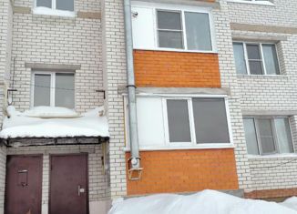 Продам четырехкомнатную квартиру, 95.6 м2, Чувашия, улица Мира, 18А