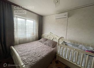 Продам пятикомнатную квартиру, 98 м2, село Варваровка, улица Шаумяна, 57