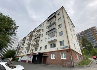 Продаю 3-комнатную квартиру, 41 м2, Екатеринбург, улица Прониной, 30, улица Прониной