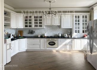 Сдам в аренду дом, 350 м2, деревня Покровское, 3-я Рождественская улица