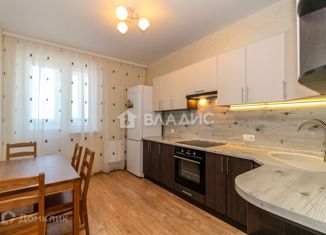 Сдача в аренду 1-ком. квартиры, 45 м2, Владимир, улица Куйбышева, 9А