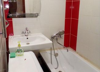 Сдаю 3-ком. квартиру, 61.9 м2, Мурманск, Первомайский округ, улица Олега Кошевого, 16к2