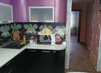 Продам 4-ком. квартиру, 80 м2, Анжеро-Судженск, улица имени 137-й Отдельной Стрелковой Бригады