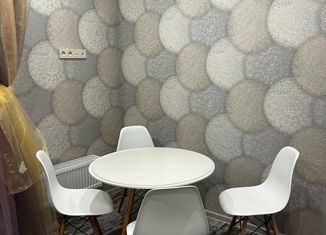 Сдаю в аренду 1-комнатную квартиру, 41.5 м2, Волгоград, улица Пархоменко, 8А